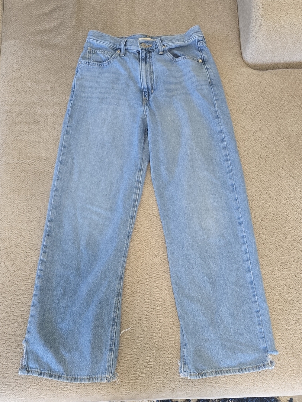 Levi's High Waisted Straight Jeans - Size 27 - Picture 4 of 14